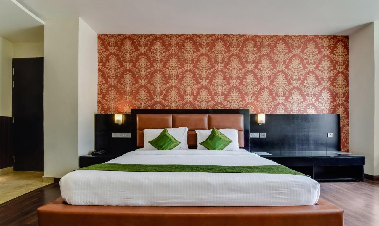 The Vaikunth Hotel Dharamshala Exterior photo