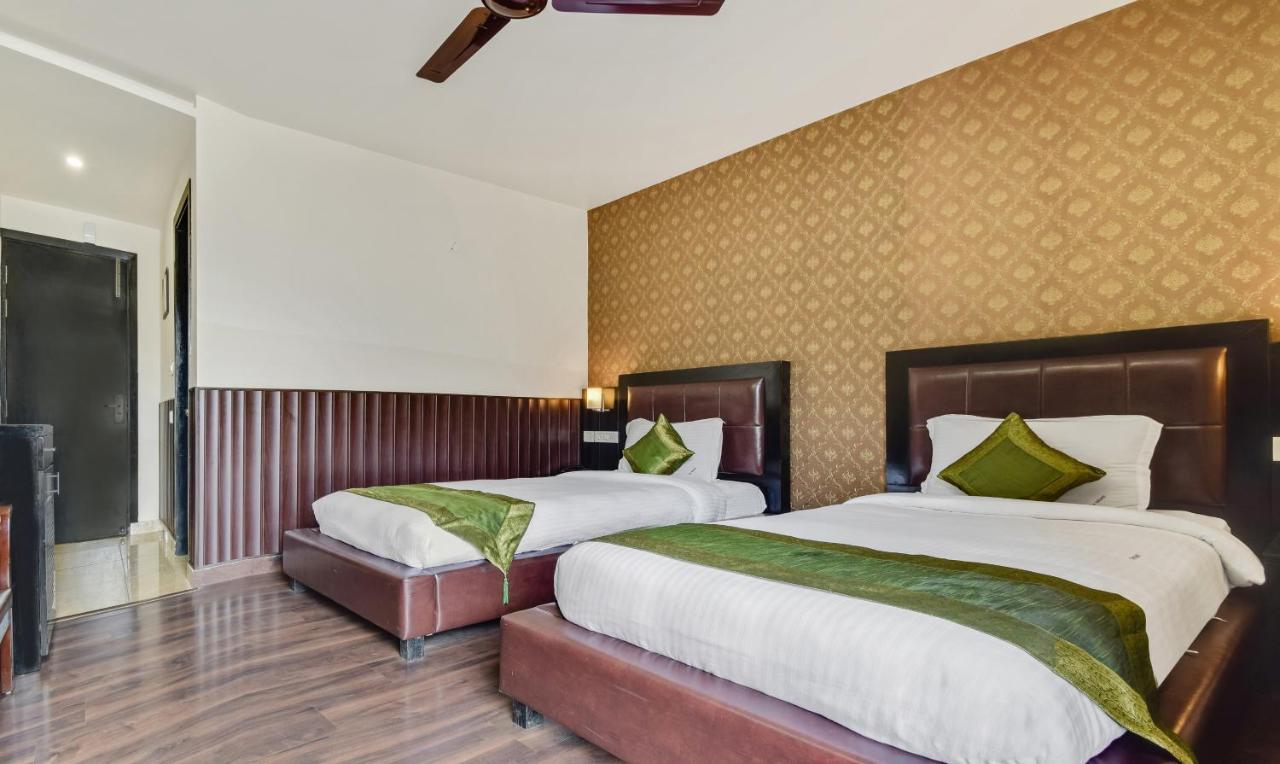 The Vaikunth Hotel Dharamshala Exterior photo